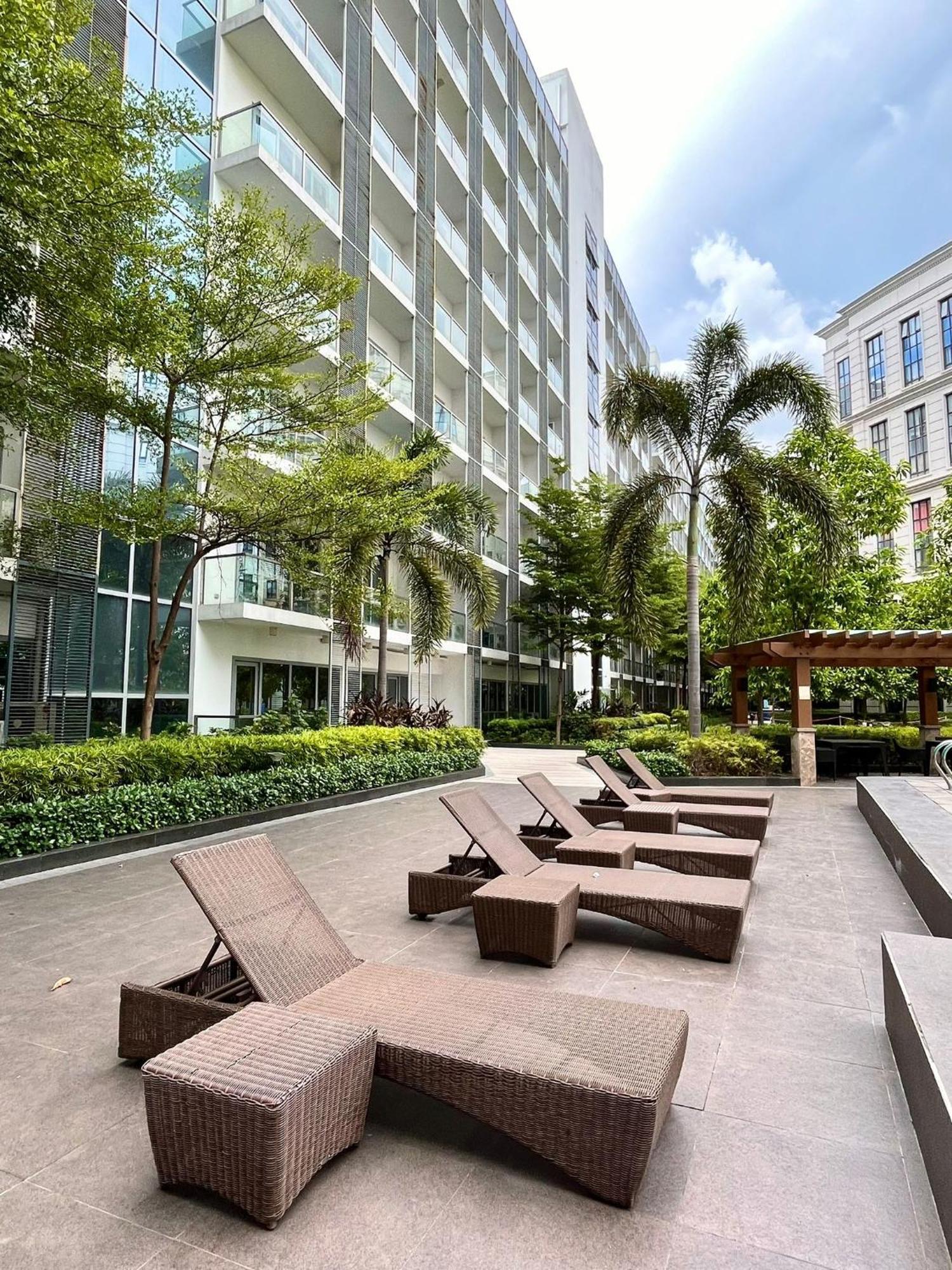 Studio At 81 Newport Boulevard Near Naia With Free Access To All Amenities Up To 2 Pax مانيلا المظهر الخارجي الصورة