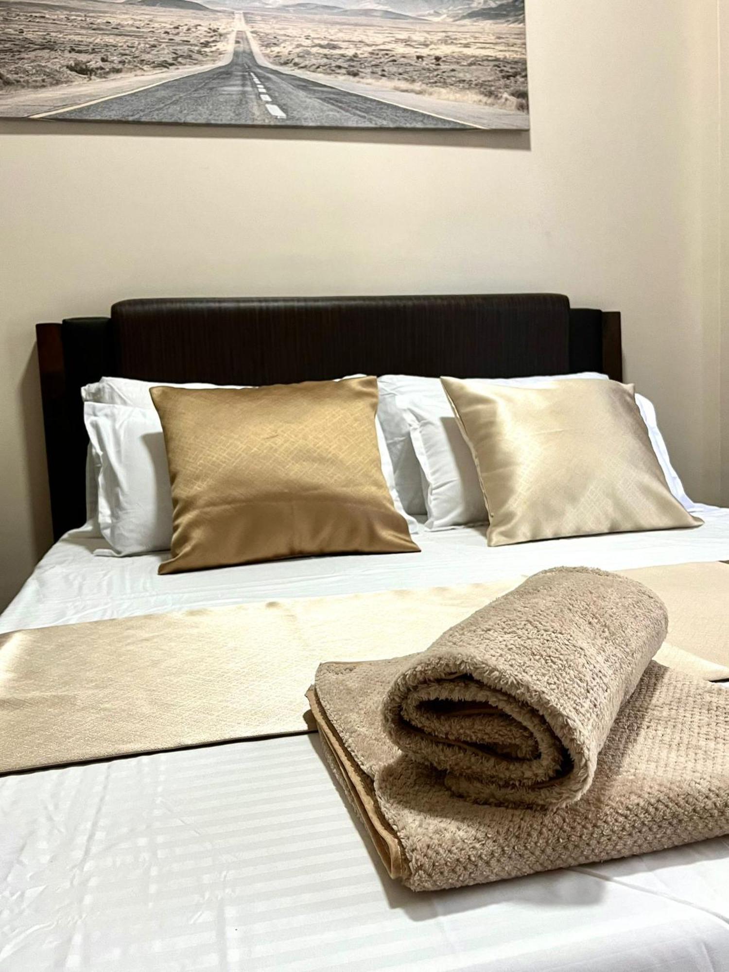 Studio At 81 Newport Boulevard Near Naia With Free Access To All Amenities Up To 2 Pax مانيلا المظهر الخارجي الصورة